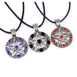 Jewellery necklaces logo pentagonal star with diamonds fashionable men's and women's necklaces