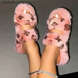 Slippers Ladies Casual Slippers Winter Indoor Fur Slippers House Full Furry Soft Fluffy Plush Platform Flats Heel Non Slip Luxury Designer Shoes 010623H Q230909