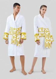 Casual Nightgown Winter Warm Unisex Pyjamas Cotton Men Women Bathrobe Sleepwear Long Robe Designer Letter Print Couples Sleeprobe