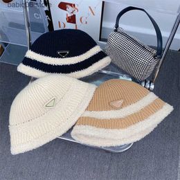 Wide Brim Hats Bucket Hats 3 Color Designer Bucket Hat Womens Wool Knitting Cashmere Hats Fashion Casual Hat Winter Baseball Cap Skull Caps T230910