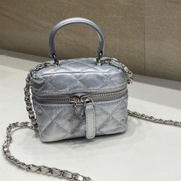 2022Ss 12CM Classic Mini Vanity Box Bags Black Silver Top Handle Totes Crossbody Shoulder Quilted Matelasse Chain Cosmetic Case Ou254v