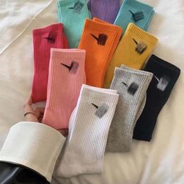 Gray Mens and Womens Fashion Short Socks designer Four Seasons Ankle lovers Whole Women Casual socks womans 100% cotton check 329T