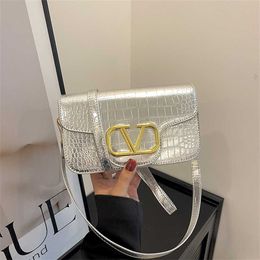 2023 Solid color trendy and personalized daily commuting simple women's shoulder metal buckle 90% Off Store sales