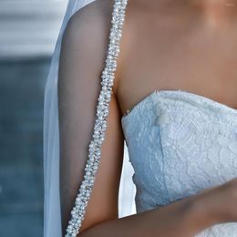 Bridal Veils MZA65 Beaded Edge Rhinestone Ivory Crystal Wedding Veil Crown Head Groom 1 Tier Soft Bride Accessories