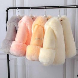 Piumino per ragazze in pelliccia sintetica 2023 Giacche per bambini Moda per bambini Parka caldo imbottito in cotone spesso peluche