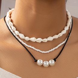 Pendant Necklaces Classic Charm Imitated Pearl Jewellery Trendy Shell Beaded Necklace Vintage Three Neck Chains Exquisite Bohemia Style