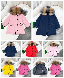 Crianças casaco bebê designer roupas para baixo casacos jaqueta criança vestir com emblema com capuz grosso quente outwear menina menino meninas clássico parkas 100% lobo pele colar jaquetas roupas