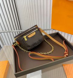 LOUS VUTT Mini Bumbag Designer Fanny Pack Waist Packs Belt Bag for Women Purse Small Chain Coin Bags Lady Clutch Bag Top Quality Genuine Leather Fashion Handbag 17*14cm