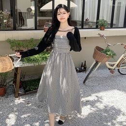 Work Dresses Dress Women 2023 Summer Retro Plaid High Waist Suspender Mid-length Black Long-sleeved Small Waistcoat Two-piece Set