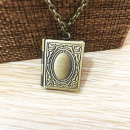 Pendant Necklaces 23 19 MM 5PCS Attractive Innovative Book Put Pos Silver Plated Necklace Box For Men Women