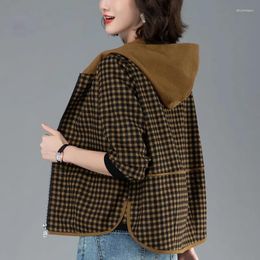 Women's Jackets Checkered Short Coat Spring And Autumn 2023 Loose Size Large Middle Aged Mom Fashion Small Jacket Top Female Outwear