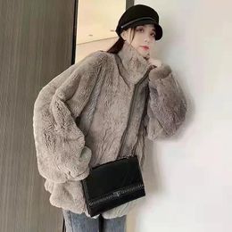 Frauen Pelz Herbst Winter Mode Verdicken Feste Mantel Frauen Casual Warme Lange Hülse Lose Koreanische Büro Dame Faux Jacke
