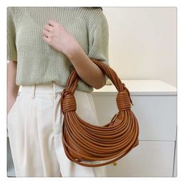 Designer Luxury New Handbags Botteg Vene Personalized And Creative Fashion Handmade Thread Binding Weaving And Knotting Handbags Luxurys Shoulder Crossbody Hand