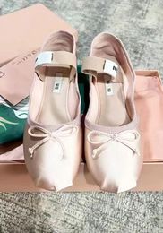 TOP Mm Miui Shoes Paris Ballet Fashion Designer Professional Dance Shoes Satin Ballerinas Mm Platform Bowknot Shallow Mouth Single Shoe Flat Sandals For Women 89