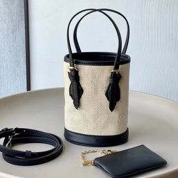 2023 Designer Bags Mirror Quality Fashion Bucket Bags Straw Woven Leather Shoulder Bags Women's Luxury Crossbody Handbag Makeup Bag Box Bag Wallet Purse M82418