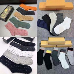 Classic Letter Socks For Men Women Stocking Fashion Ankle Sock Casual Knitted Cotton Candy Color Letters Printed 5 Pairs Lot Come 219L