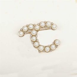 2022 Top quality charm brooch with diamond and nature shell beads for women wedding jewelry gift have box stamp PS7416210S
