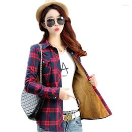 Women's Blouses Winter Oversized Fleece Warm Plaid Shirts Fashion Thick Checkered Blouse Turn Down Collar Pockets Shirt Blusas Feminina