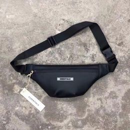 Waist Bags ESSENTIALS Street Trend Men For Women Leather Chest Pack Unisex Casual Crossbody Waterproof Travel Male Belt 221220223p