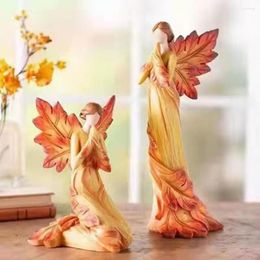 Decorative Figurines Maple Angel Ornament Eye-catching Kneeling Autumn Home Decor Statues For Decoration Model Garden Figurine Gift