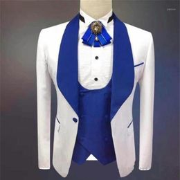 2020 New Arrival White One Button Groomsmen Royal Blue Shawl Lapel Groom Tuxedos Men Suits For Wedding Prom Man Blazer1241F