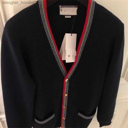 Mens Sweaters Women Sweater Knit Designer Knitted Cardigans Letter Fashion Sweaters Vneck Longsleeved Cardigan Casual Jacket Knitwear Shirts Autumn Winter Sweat