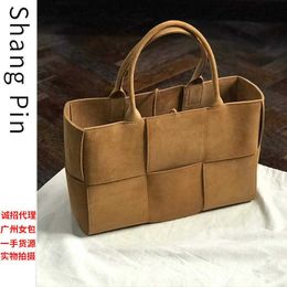 Top original edition Boutique Luxury Arco Evening bags of Botegss Ventss for sale womens bag Genuine leather woven tote commuting one With Real Logo