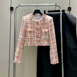 Damenpullover Designer 23 PRE Herbst Neu CH Altersreduzierender vielseitiger Promi-Stil Goldknopf-Rundhals-Tweed-Mantel AHDJ