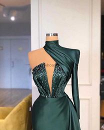 Magnificent2022 Sexy Dubai Elegant Emerald Green Evening Wear Long Sleeve High Beads Crystals Split Women Formal Dress Evening Gowns Custom Made HKD230912