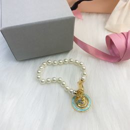 Luxury Pearl Bracelets Designer Gold Saturn Pendants Women 18K Gold Plated Charm Simple Style Jewellery Wedding Party Gifts Wholesale