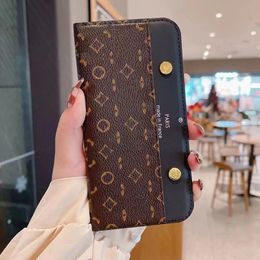 Designer Wallet Card Slot Phone Cases for iPhone 15 14 13 12 11 Pro Max 14pro 14plus 13pro X Plus Luxury Leather Kickstand shell G2309127-5