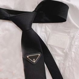 P Classic Fashion tie designer ties Girls With Triangle Pattern Letter Neckwear Tie Letter Ties Luxury Business Fashion Silk Party Wedding Neckwear black