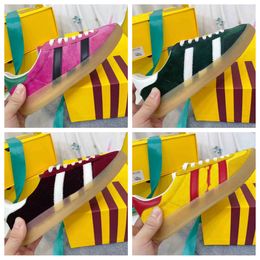 Designer Shoes Luxury Casual Shoes Brand Velvet Patchwork Print Striped Vintage Collaboration Mens Womens Sneakers 246S P5P7