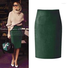 Skirts 2023 Deerskin Velvet Women's Daily Simple Winter Girls' Professional Wrap High Waist Self-cultivation Skirt Blackish Green