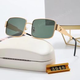 2023 Luxury Designer sunglasses Women's Men's glasses with Lisa Triumph Beach street photo The same Fashion Square sunglasses metal full frame with gift box