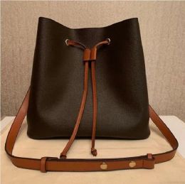 2024Hot designers Sale Vintage Bucket Handbag Women bags Handbags Wallets for Leather Chain Bag Crossbody and Shoulder