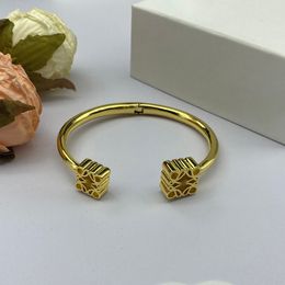 Gioielli di design Catena Lettera Bracciali fantastici Oro Sier Hip Hop Piatto Agata Catena di fascino di moda per le donne Festa regalo di nozze