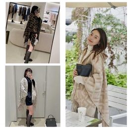 20% OFF scarf Multifunctional double-sided cashmere European and American fashion Fenjia high-end letter women's shaking cape jacket