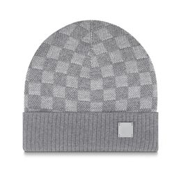 Autumn and Winter Sports Style Designer beanie Hat Men's and Women's cap Outdoor Vacation Checker Metal Letter Printing casquette