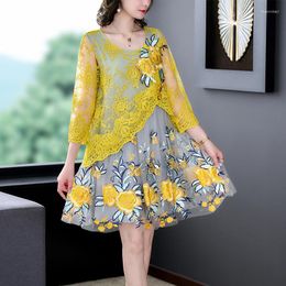 Casual Dresses 2023 High-end Luxury Lace Embroidered Dress Female Spring And Summer Gold Thread Large Floral Gauze Skirt