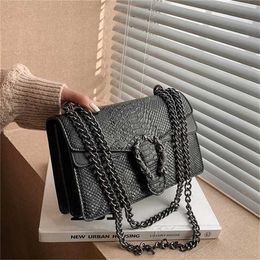 Autumn and Winter New Fashion Shoulder Personalised Cool Chain Pattern Small 68% Off Sales factory