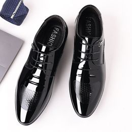 Dress Shoes Trending Classic Men for High Quality Oxfords Patent Leather Lace Up Formal Wedding Party 230912