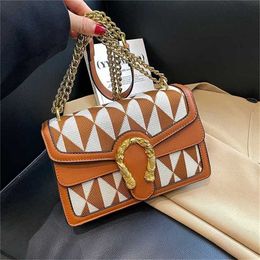 New Women's with Pattern Velvet Fabric Double Bay Flap Square Chain Shoulder 68% Off Sales factory