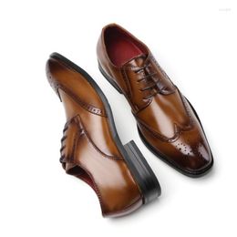 Dress Shoes Men Leather Vintage Brogue Oxfords Spring/Autumn Business Designer Flats Black Brown KB3210