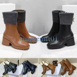 Stivali da donna Betty Boot Scarpe firmate Stivali da pioggia in PVC Mallo Abkle Welly Jamie Scarpe Beeled Stivali da pioggia impermeabili con piattaforma esterna al ginocchio