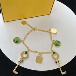 Bracciale con chiave di design Nonna Bracciali con smeraldo in oro Bracciale con catena da uomo e donna Gioielli di lusso per la festa nuziale della signora