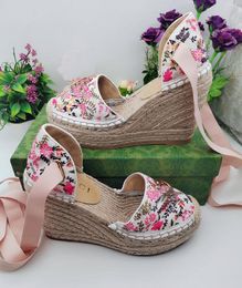 Designer Sandal Fashion Grass woven sloping wedges Thick Sole Slipper Brand Women's Slide Sandal With Lnterlocking G Indoor Home Woman 35-42