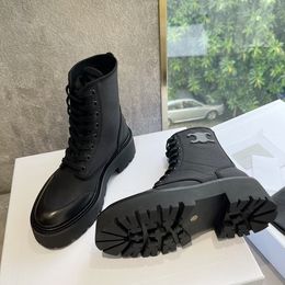 Luxuriöse Designer-Damenstiefel, Damen-Stiefeletten, modische Stiefeletten mit klobigem Absatz