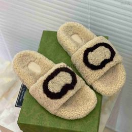 Slippers Ladies woolen Sheepskin Winter slipper fur lamb wool warm and comfortable Fashion wear resistant rubber flat slippers 35-40 us x0913