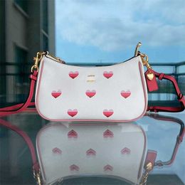 C-bag Valentine Designer Bag Pink Love Print Underarm Shoulder Bag Mini Tote Leather Fashion Luxurys Crossbody Designers Handbag Purse 230207